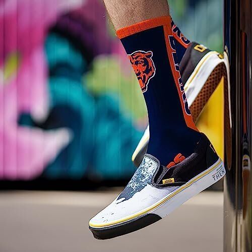 For Bare Feet NFL Chicago Bears MVP Crew Sock 3 For Bare Feet NFL Chicago Bears MVP Crew Sock - Image 3