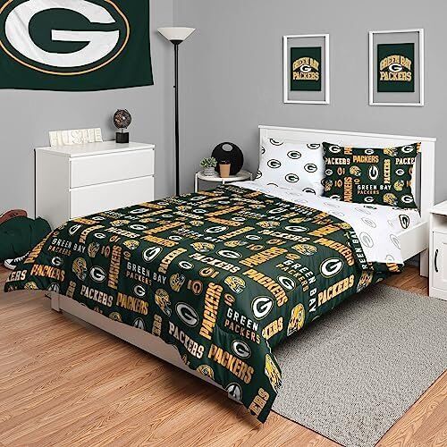 FOCO NFL Green Bay Packers Bed in a Bag Comforter Sheets Pillow Cases Bedding 5-Piece Set 1 FOCO NFL Team Logo Bed in a Bag Comforter Sheets Pillow Cases Bedding 5-Piece Set
